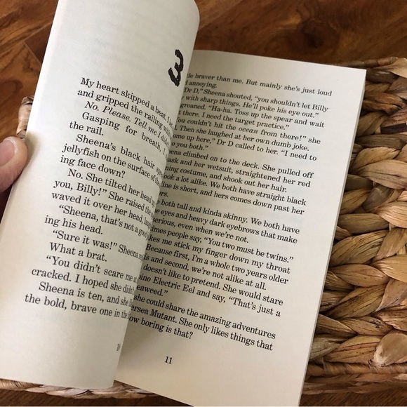 Goosebumps: Horrorland: Creep From the Deep by: R.L. Stine, paperback book - Picture 5 of 6